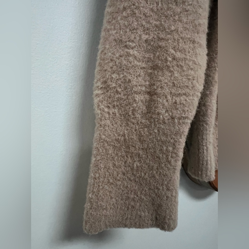 Wilfred Free V-Neck Teddy Sweater - Picture 7 of 10